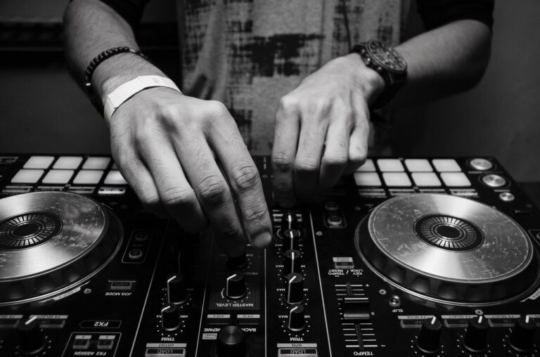 What Is A DJ Controller 2022?