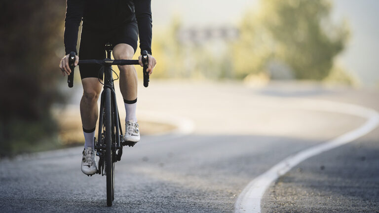 Love Cycling? Make Sure to Check Out These Apps