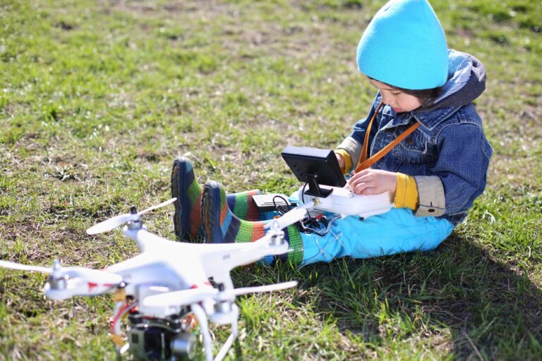 How to Use Drones for Kids – 2022 Guide