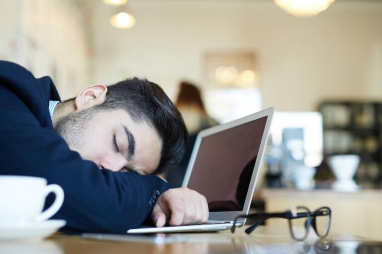 How to Avoid Falling Asleep at Work