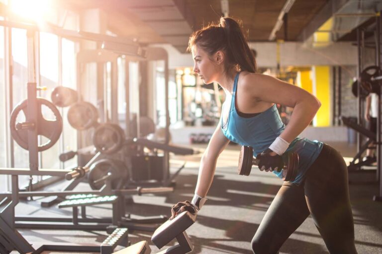 How Old Do You Have to Be to Go to the Gym: Guidelines and Tips